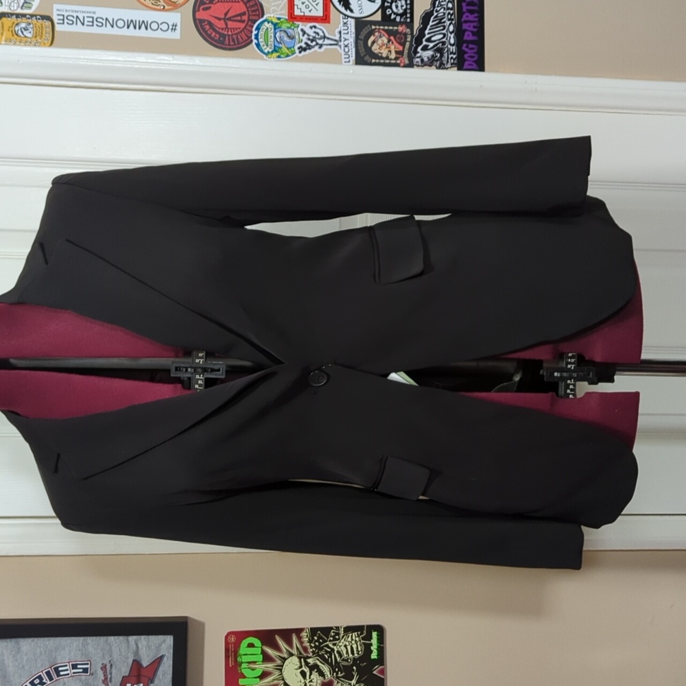 Single button suit jacket